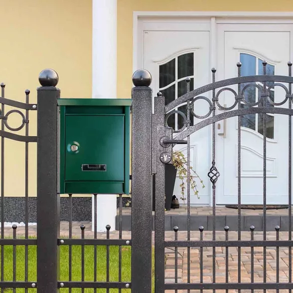 Metal Mailbox in Various Colors - Green