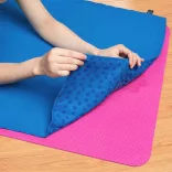 Non-slip yoga towel with a gift bag - blue