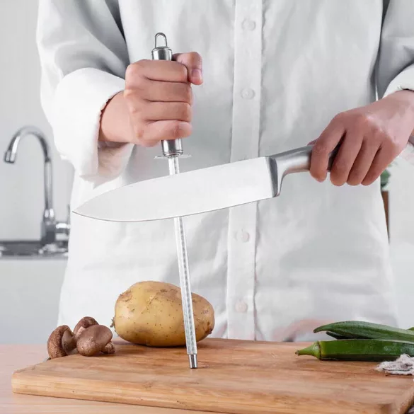 8-piece knife set with holder