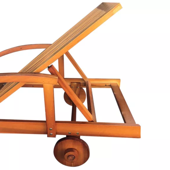 Adjustable Wooden Lounger