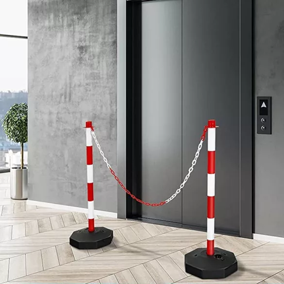 Traffic Post Set with Chain - 4 pcs