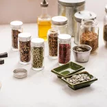 18-piece bamboo spice rack