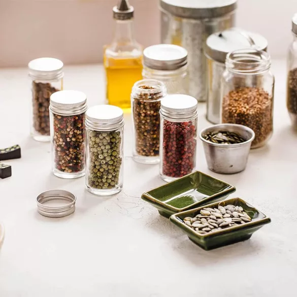 18-piece bamboo spice rack