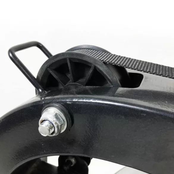 Water-resistant rowing machine, 150 kg weight capacity