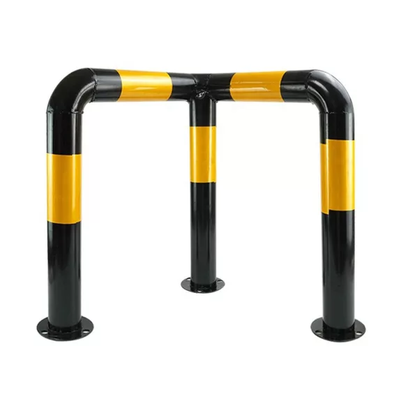 L-shaped protective barrier