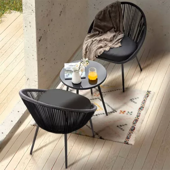 Outdoor/Indoor Armchair Set of 2 with Small Table