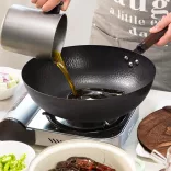 Wok Pan with Kitchen Accessories